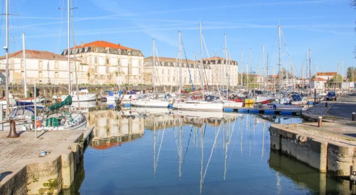 Residence Esmeralda Meuble De Tourisme 3 Etoiles Rochefort  Exterior photo