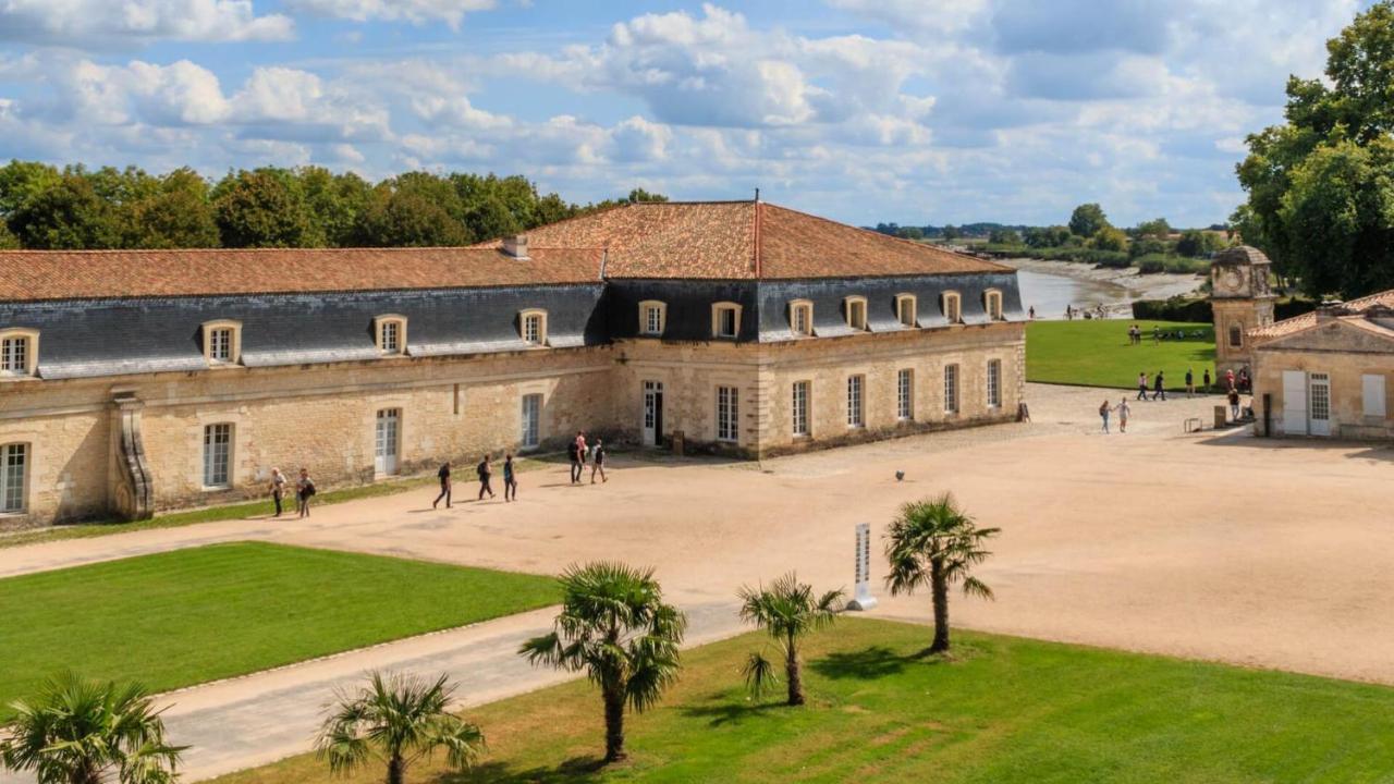 Residence Esmeralda Meuble De Tourisme 3 Etoiles Rochefort  Exterior photo